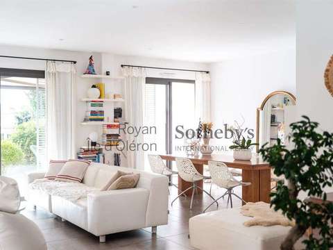 Vente appartement 4 pièces Royan 17