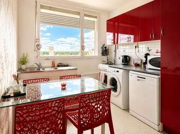 Appartement 4 pièces 79 m² · à Saint-Étienne-du-Rouvray · 79 m² · 65 000 €