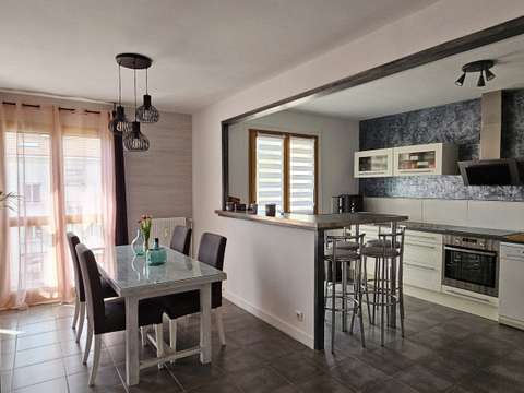 Vente appartement 5 pièces Saint-Genest-Lerpt 42