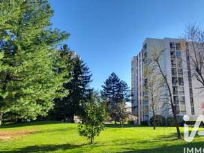 Vente Appartement 5 piècesSaint-Genis-Laval