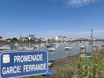 Vente Appartement 3 piècesSaint-Gilles-Croix-De-Vie Centre Ville