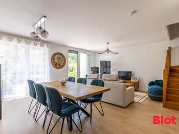 Vente Appartement 5 piècesSaint-Jacques-de-la-Lande