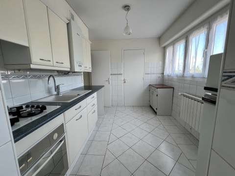 Vente appartement 3 pièces Saint-Jean-de-la-Ruelle 45
