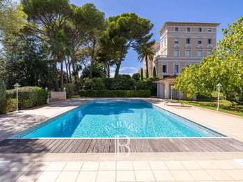 Vente appartement 8 pièces Saint-Raphaël 83