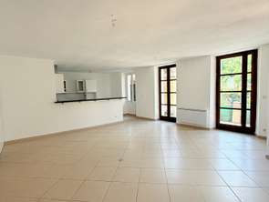 Vente Appartement 5 piècesSaint-Sauveur-sur-Tinée