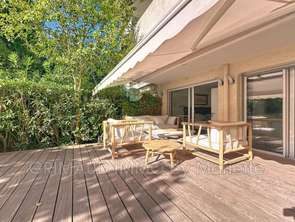 Vente Appartement 4 piècesSaint-Tropez