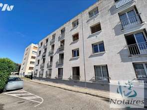 Vente Appartement 4 piècesSalon-de-Provence