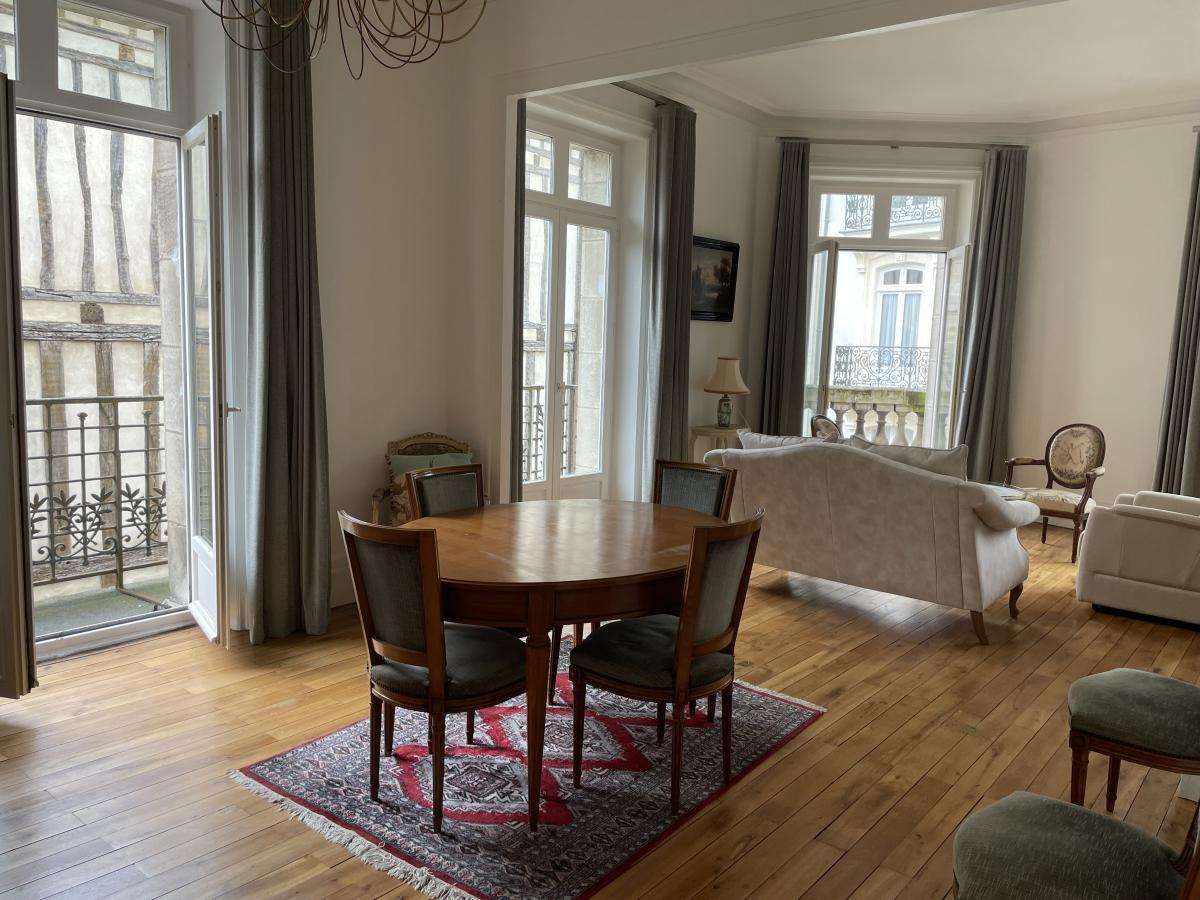 Vente Appartement 5 pièces à Vannes (56000) : à vendre 5 pièces / 131m²