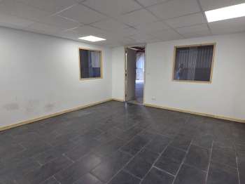 Bureaux et commerces 2 pièces