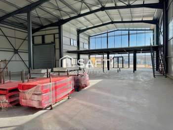 Vente Bureaux et commerces 800 m&sup2;Aigrefeuille-sur-Maine