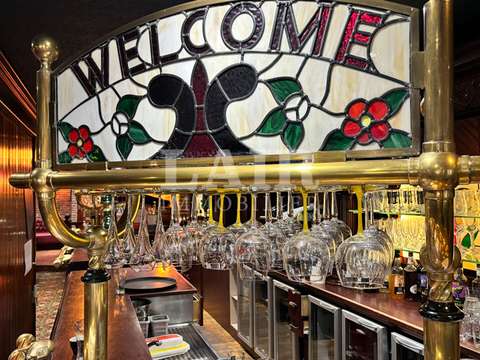 Bureaux et commerces 10 pièces