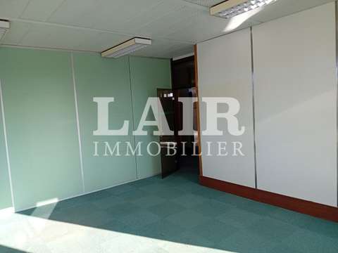 Bureaux et commerces 22 pièces