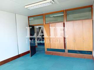 Bureaux et commerces 22 pièces