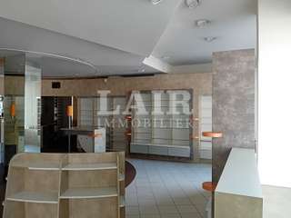 Bureaux et commerces 6 pièces