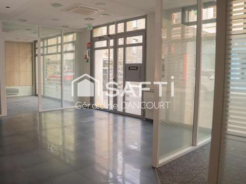 Bureaux et commerces 5 pièces