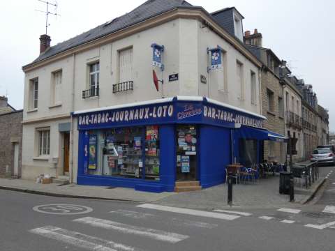 Bureaux et commerces 4 pièces