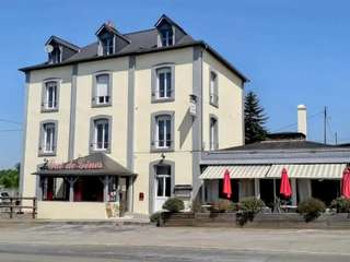 Bureaux et commerces 18 pièces