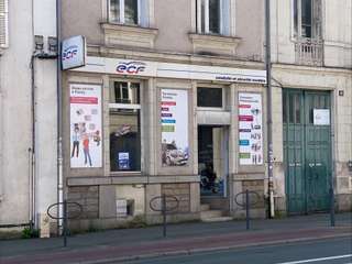 Bureaux et commerces 4 pièces