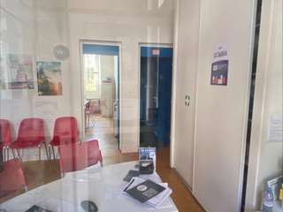 Bureaux et commerces 4 pièces