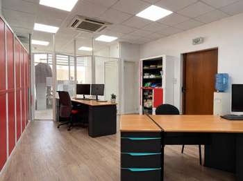 Vente Bureaux et commerces 69 m&sup2;Angers