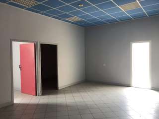 Bureaux et commerces 15 pièces