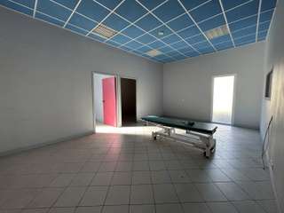 Bureaux et commerces 15 pièces