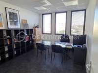 Bureaux et commerces 8 pièces