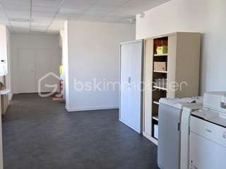 Bureaux et commerces 8 pièces