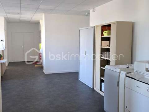 Bureaux et commerces 8 pièces
