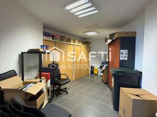 Bureaux et commerces 6 pièces