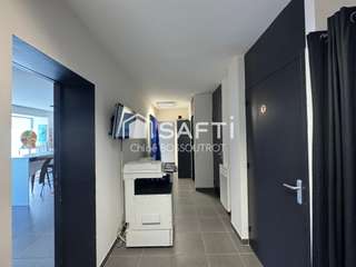 Bureaux et commerces 6 pièces