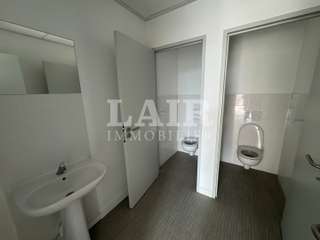 Bureaux et commerces 15 pièces