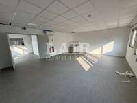 Bureaux et commerces 15 pièces
