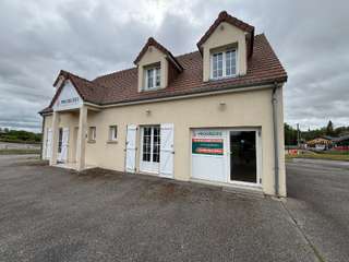 Bureaux et commerces 6 pièces