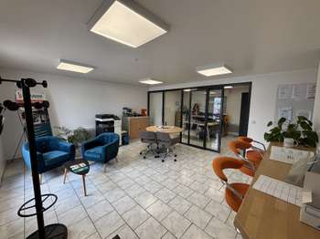 Bureaux et commerces 6 pièces