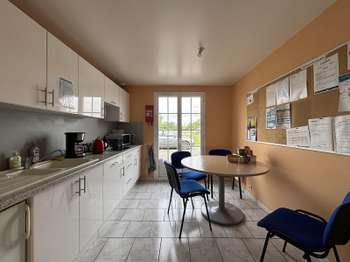 Bureaux et commerces 6 pièces