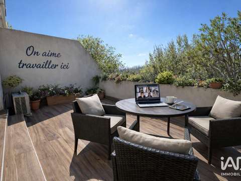 Bureaux et commerces Arles 13