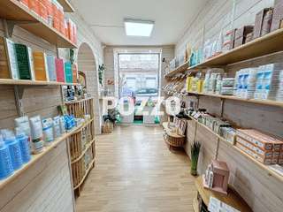 Bureaux et commerces 5 pièces