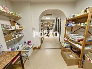 Bureaux et commerces 5 pièces