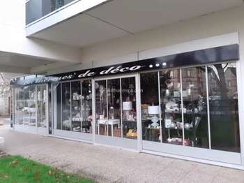 Bureaux et commerces 2 pièces Bureaux et commerces 2 pièces