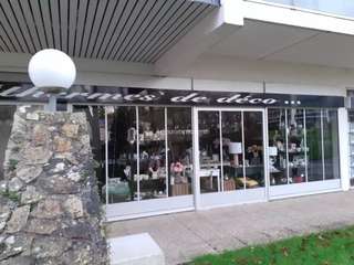 Bureaux et commerces 2 pièces