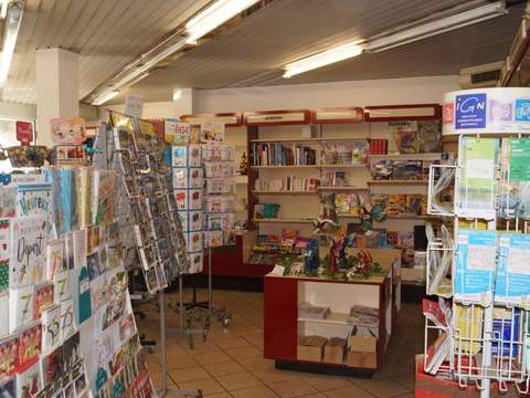 Bureaux et commerces Bagnoles-de-l'Orne 61