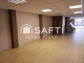 Bureaux et commerces 8 pièces