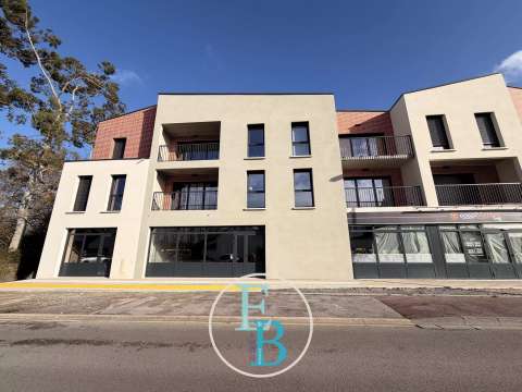 Bureaux et commerces 1 pièce Bavent 14