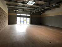 Bureaux et commerces 4 pièces