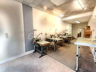 Bureaux et commerces 2 pièces