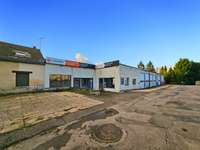 Bureaux et commerces 8 pièces