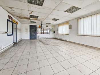 Bureaux et commerces 8 pièces