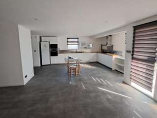 Bureaux et commerces 3 pièces