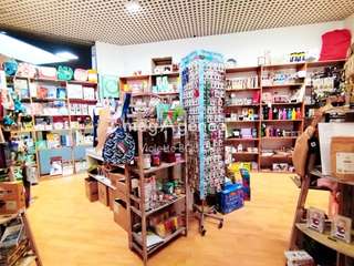 Bureaux et commerces 2 pièces